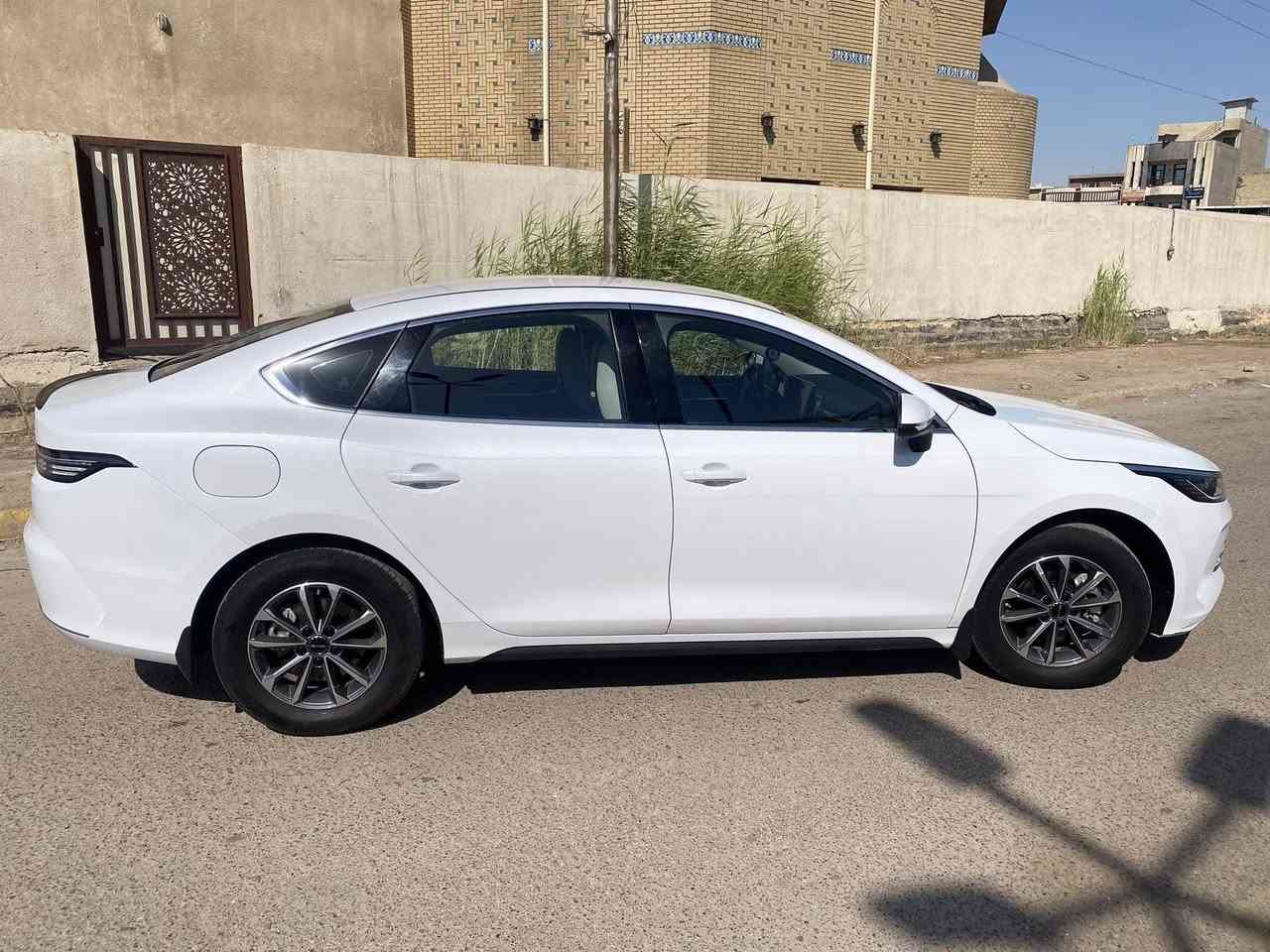 اعادة نشر بسبب الوعود الكاذبة
• ⚪ دستروير (أبيض ) فقط بـ 20 مليون 

بيه شخط بل بنيد وراجع بيدار كد اصبعين

🔥ماشية 19 الف وقابل للزيادة 🔥

• 🟢 ابرز المواصفات :- 

بصمة تشغيل عن بعد + كارت 

شاشة كبيرة دوارة 

حساس خلفي 

ويل كروم والويل الي جواها اسود يعني ويالتها موجوده  

لايت زنون 

بك لايت لد 

3 انضمة قيادة 

تحكم مقود جانبين 

تبريد 2 قطعة 

هاند برك كهرباء 

كير ماوس 

درايڤ مود 

عداد دجتل 

ملحقات وشاحن كاملة

انارة محيطية

***********
