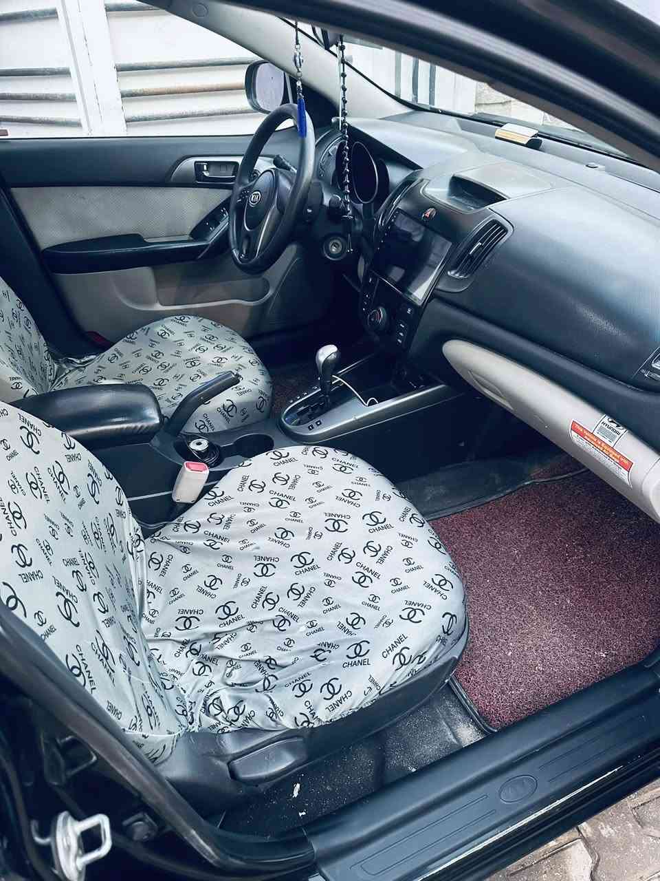 سلام عليكم سيراتو للبيع كفاله من ضرب بس بيه ضبغ بسبب جراد بيه بنيد وجاملق لخفي مصبوغ ولقماره مرشوشه كلير رقمه اربيل منتهيه سنويه بيه وكاله بس ابو بغداد سياره جاهزه سعره 80وبيه مجال ***********
