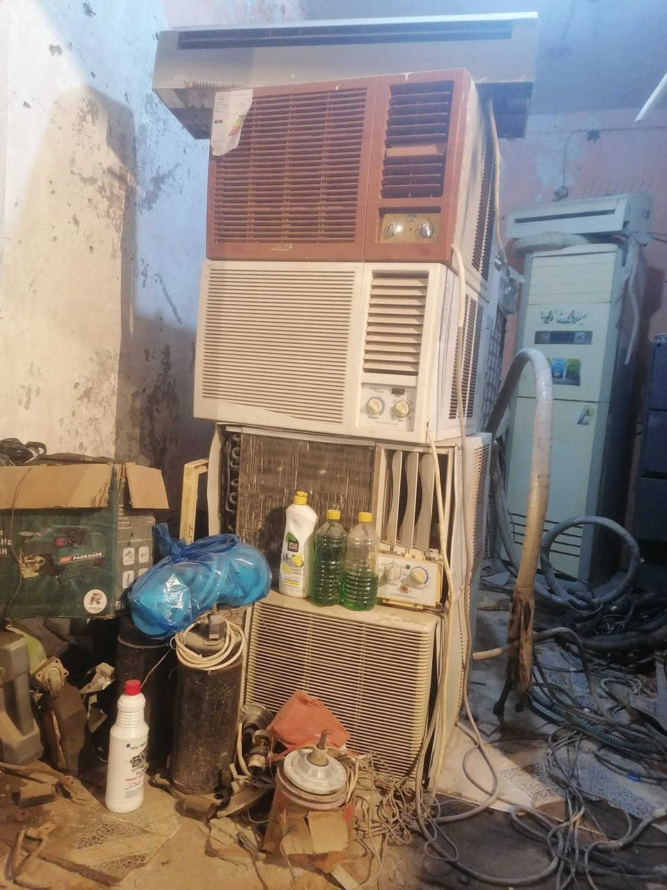 السلام عليكم رمضان كريم ان شاء الله
سبالت مكيفات للبيع وشتري سبالت مكيفات العطلان وليشتغل 👈 *********** ناصريه مركز قطع غيار سبالت مكيفات كلشي موجود صيانه حياكم الله 🌹 🌹
