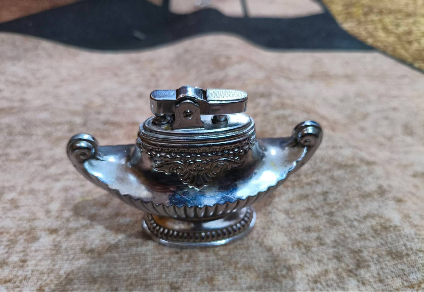 قداحة. انكليزية.   
شكل فانوس  مميزة
نضافة ممتازة 
سعرها.    25$


**إذا كنت صاحب هذا الإعلان وتريد حذفه لأي سبب، رجاءا أرسل رسالة إلى الدعم الفني**