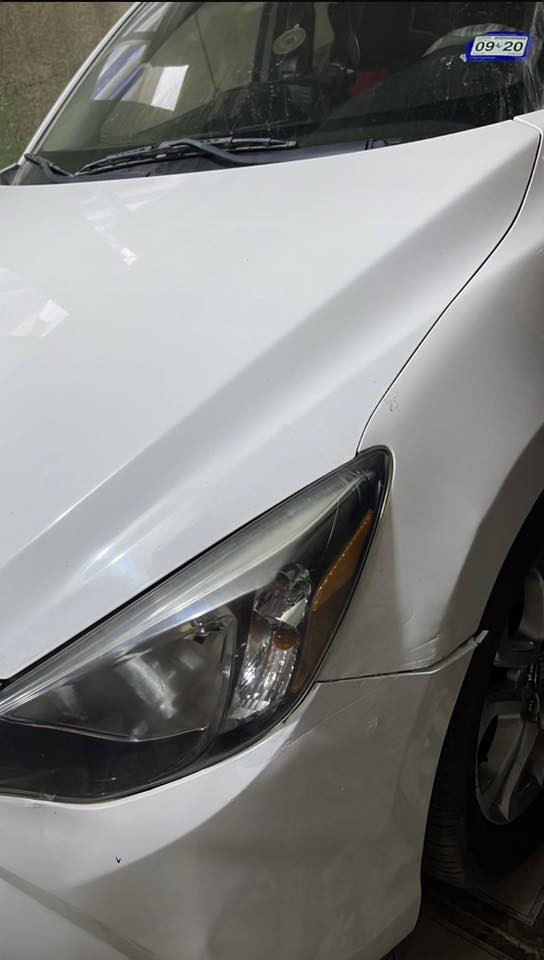 السلام عليكم
عندي سيارة يارس A1 ٢٠١٨ حادث خلفي من امريكا فقط چلملغ بالعراق طخات بسيطه والباقي كله مكفول ماشيه ٥٣ نظيفه رقم بغداد *********** رايدتها  ١١٠
