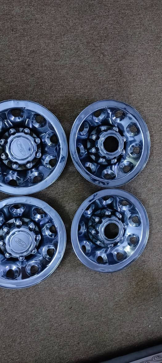 سلام عليكم عندي كبات فورت حجم ١٦ مكان بصره رقم ***********
