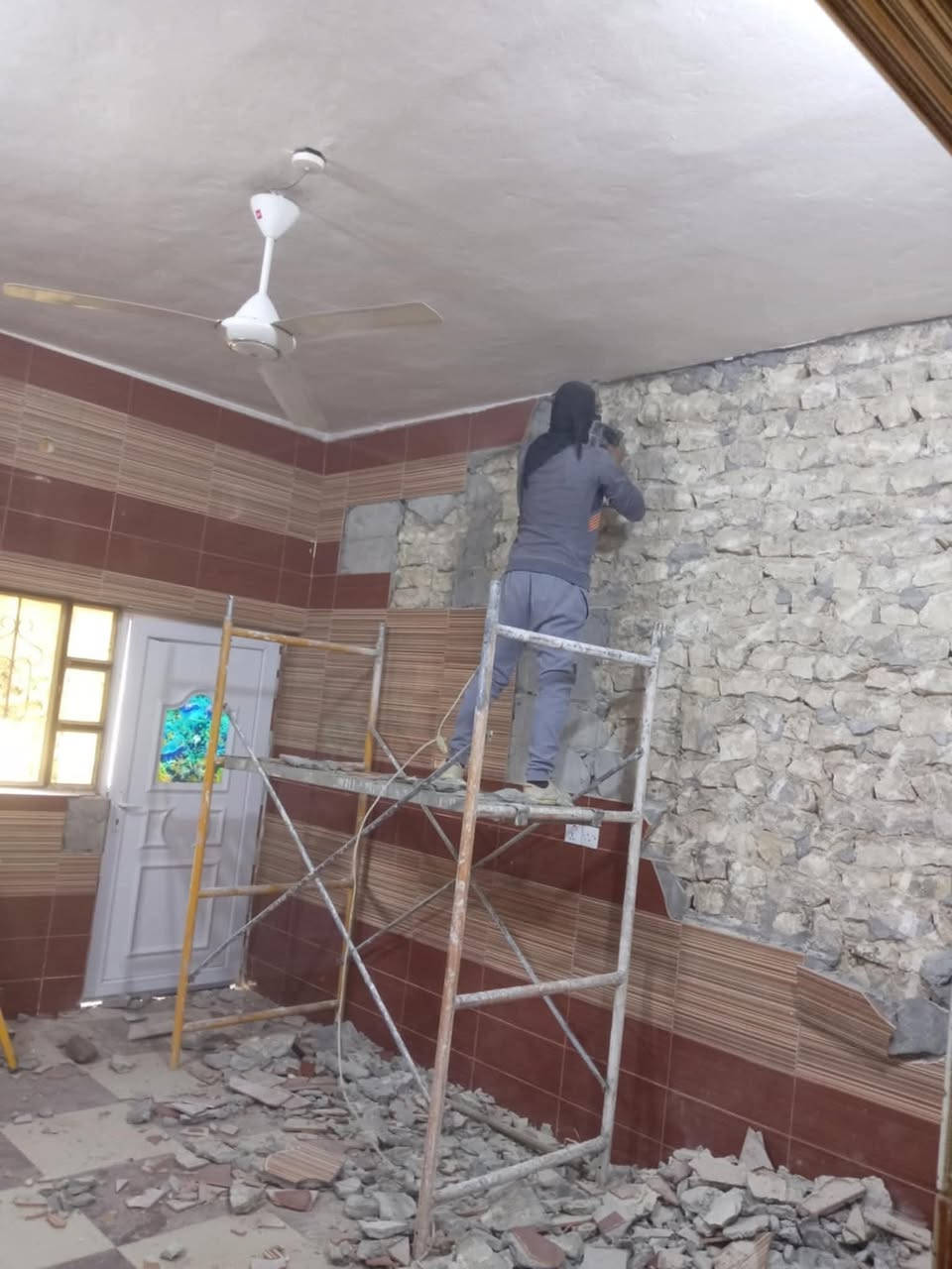 سلام عليكم  /  يوجد كادر عمل جاهز /  تصعيد مواد /  تنضيف بيوت /  تفليش /  تكشيط /  دفن نهري /  شقلنه ليل ونهار /  ومعداتنه جاهزه  ومالك دخل بكلشي تأخذ شقل جاهز مني سلمني شقل وتأخذ شقل جاهز / ماعليك بس تصال على رقم /// ***********
