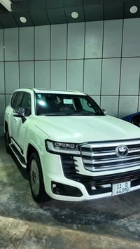 ‏TOYOTA LAND CRUISER   ‏انوار بغداد للسيارات بغداد - معارض النهضة - مق...