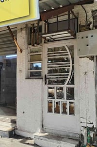 مشتمل ومحل  ارضي ركن للايجار بي مدخلين باب و كبنك  للايجار   الشعب حي ...