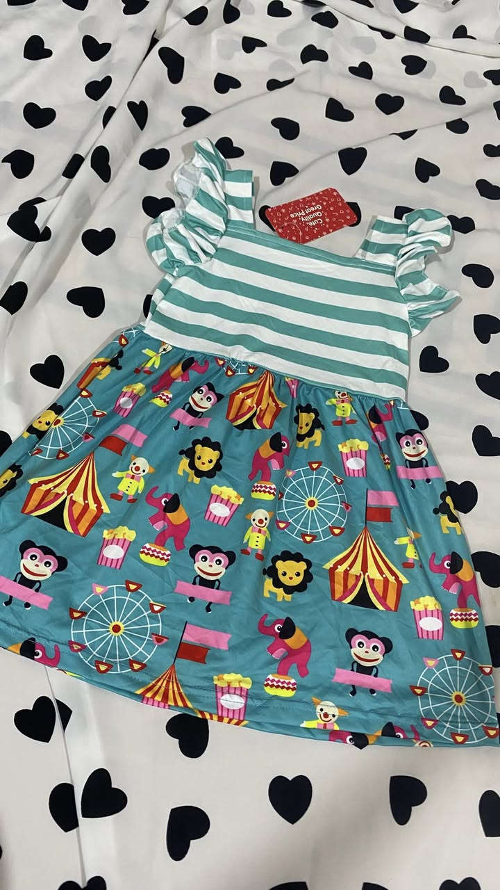 ملابس اطفال صيفي اقمشه كلش حلوه واسعار مناسبة 
توصيل داخل هبهب الف دينار فقط


**إذا كنت صاحب هذا الإعلان وتريد حذفه لأي سبب، رجاءا أرسل رسالة إلى الدعم الفني**