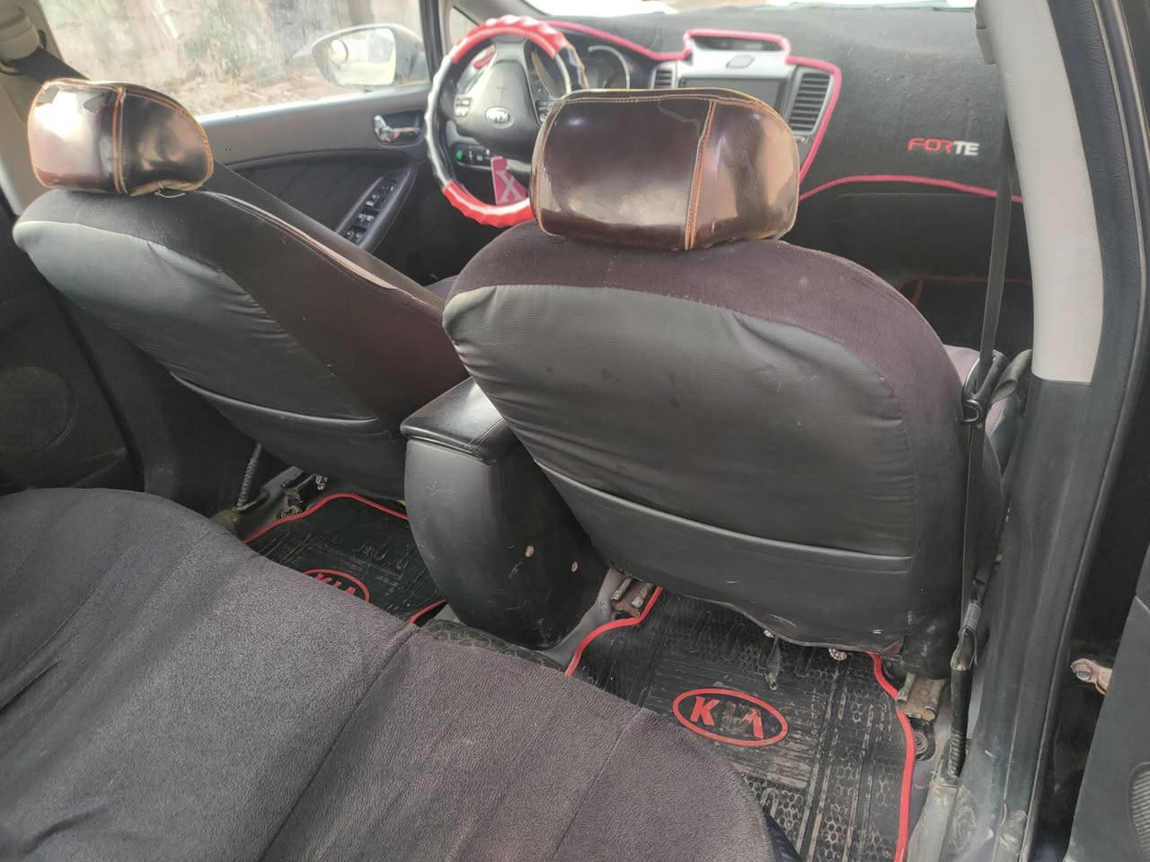 السلام عليكم كيا فورتي 2014 بغداد نكليزي مكينة كير صدر امامي خلفي جديد دوشمه جديده  مكفوله من الضربة والتبديل حادثة جاملغ سرقة سياره جديده مكلف بل النشر رقم التلفون ***********
