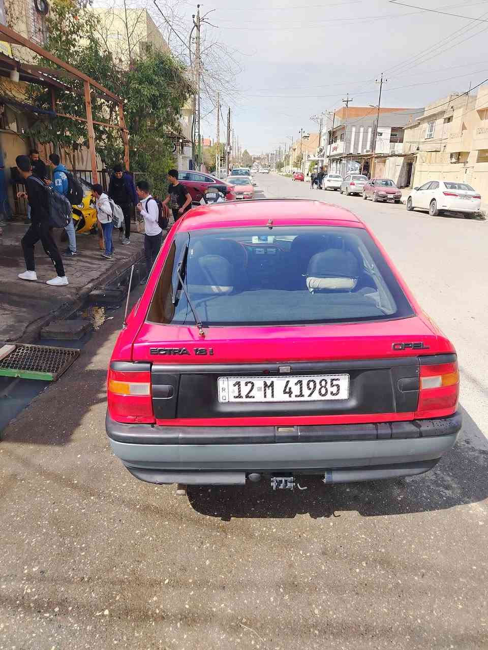 السلام عليكم....
اوبل فكترا جنطة حجم 18 المرغوب
 سيارة جاهزة
كهربائيات كلها شغالة قفل مركزي بصمة مع الصندوق سنويه جديده بااسمي رقم انكليزي جديد كاربون بانزين الكتروني شرط التحويل  سيارة كدام العين داخلها جديد خارجها واضح كدام العين السيارة موجودة بالسكر شارع المستوصف السعر 37 وبيها مجال
لتواصل اتصال على هذا الرقم ***********
