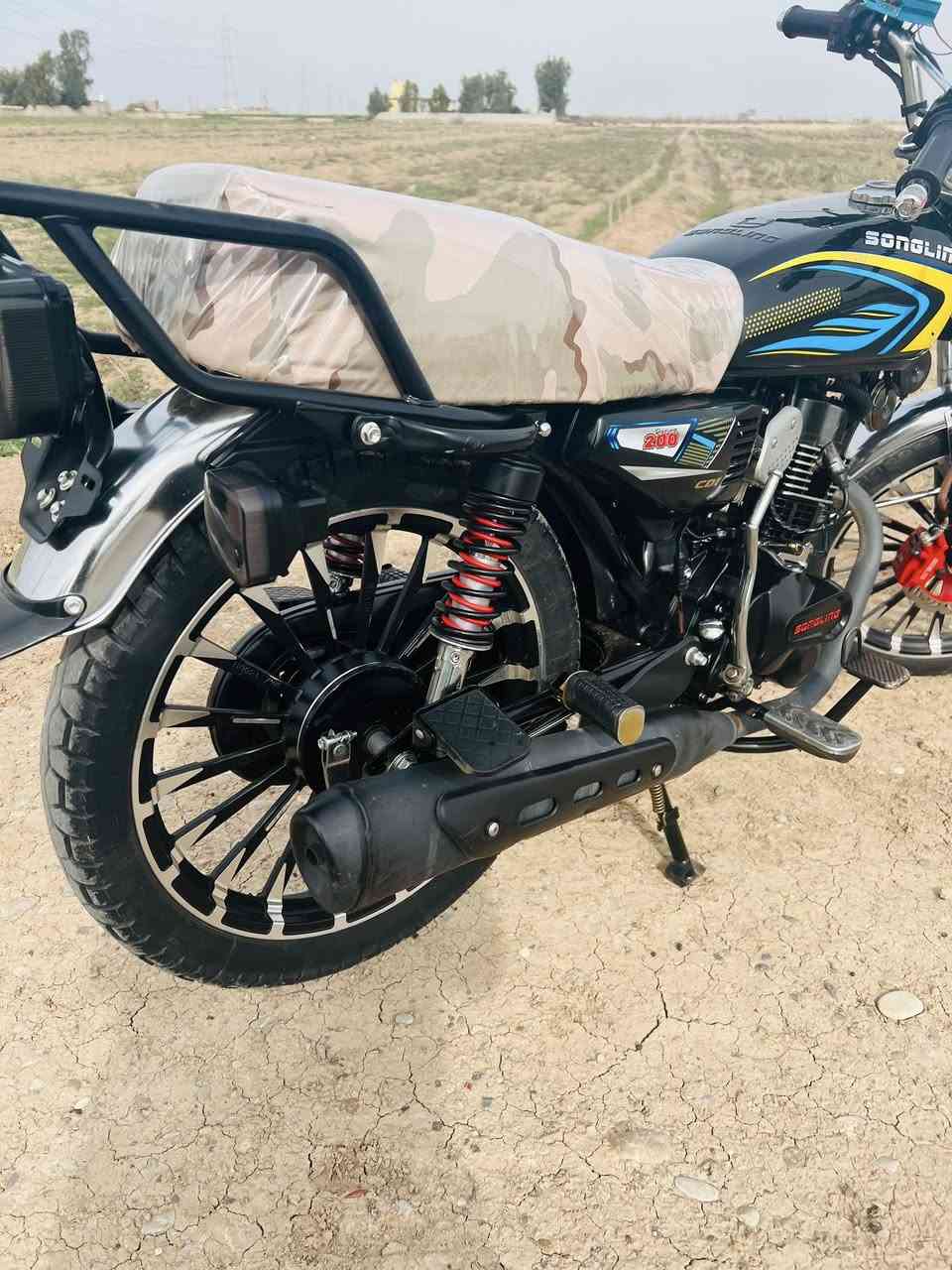 دراجة سيفان 5كير 2026 جديدة مانقصهة شي محرك 200 ضاغطه وزنجيل مكان دلي عباس السعر 850 وبيهة مجال اتصل وادلل ***********
