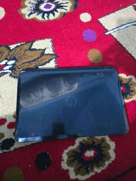 لابتوب hp  هارد ٥٠٠ كيكا و رام ٤ كيكا كارت شاشة  خارجي انفيديا  بلوتوث و كامره  موصفات موضحه ب صور الكارتون للبيع السعر  ١٥٠ بيه مجال قليل حلة مركز  المدينة  اتصال على الرقم ***********
