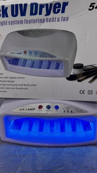 للبيع سعره ١٥ للتواصل عبره الرقم 07704315702