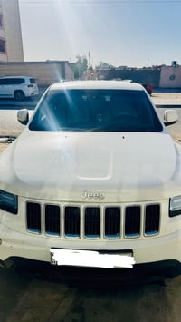 جيب شيروكي 2014 ( خـليـجـي ) حجم المحرك: 3600 فور ويل 4/4 ماوس  شاشه ج...