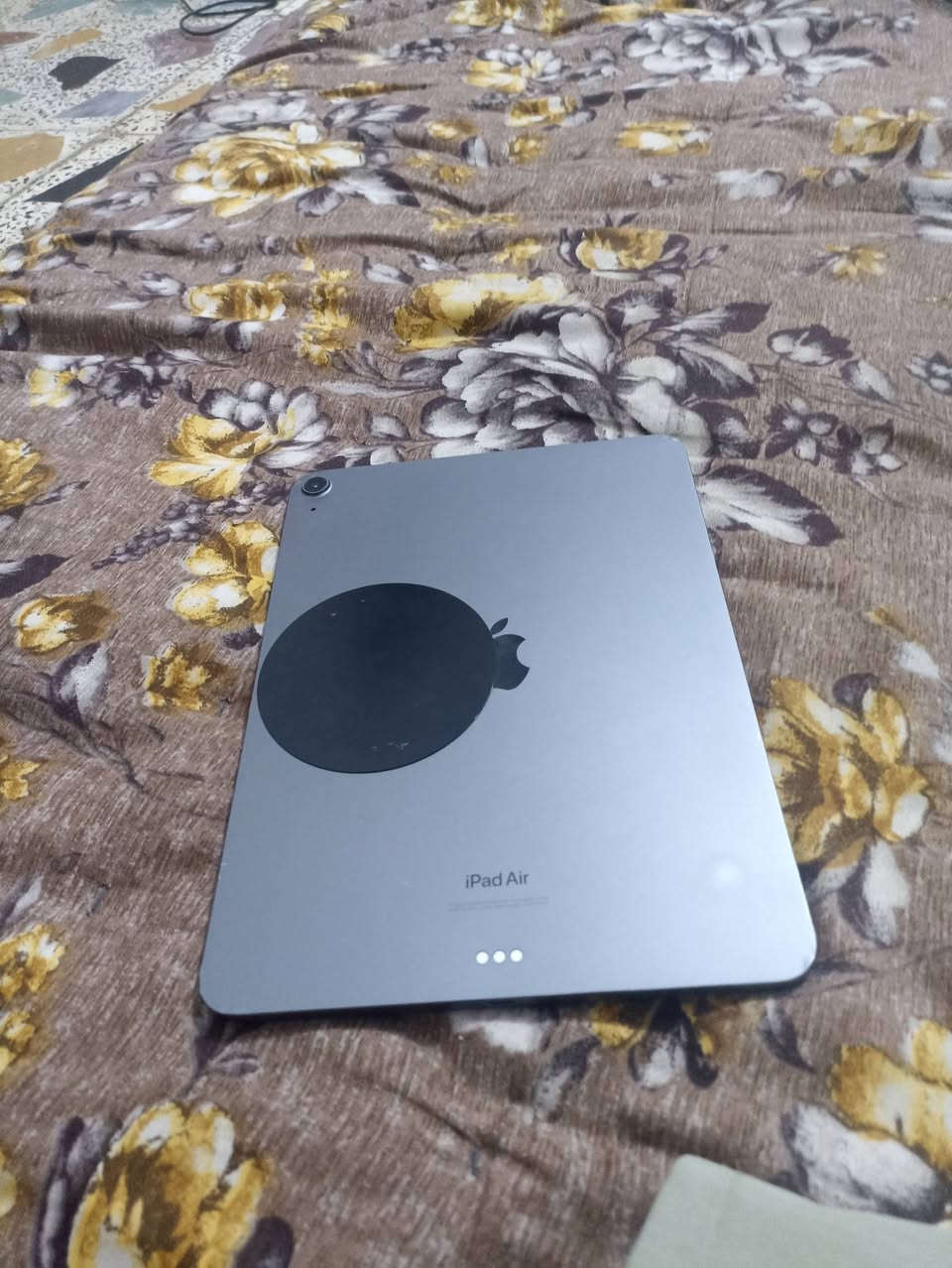 ايباد اير 5
ذاكره64
معالجm1جدا قوي اقوه من معالج ايفون15برو ماكس
شاشة بحجم11 وتردد60hz
بطاريه80% وتر ابروف مامبدل بي اي شي
ويا كارتون وشاحنه ومبرد الجهاز مرتب بس بي ضربات فقط بلئطار الشاشه نضيفه وبي لاصق شاشه بدون كفر
الشعر380 بي مجال جدا قليل
مكاني ميسان قضاء الكحلاء
ممكن اراوس فقط مع ايفون وسامسونك من فئه الs
***********
