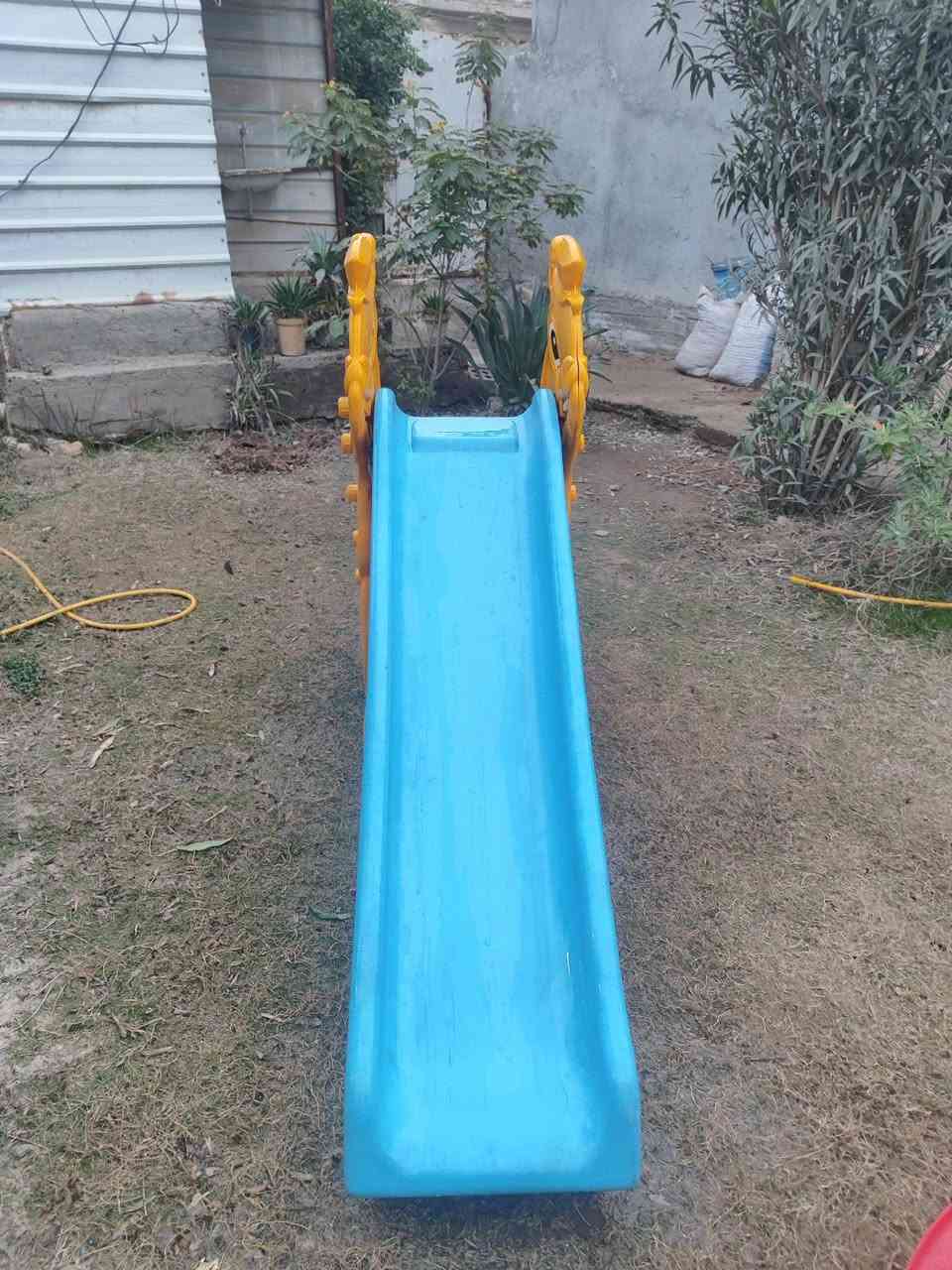 السلام عليكم
متاح اغراض روضه 
مستعمل اخو جديد 
اغراض اصليه 
للاستفسار ***********
