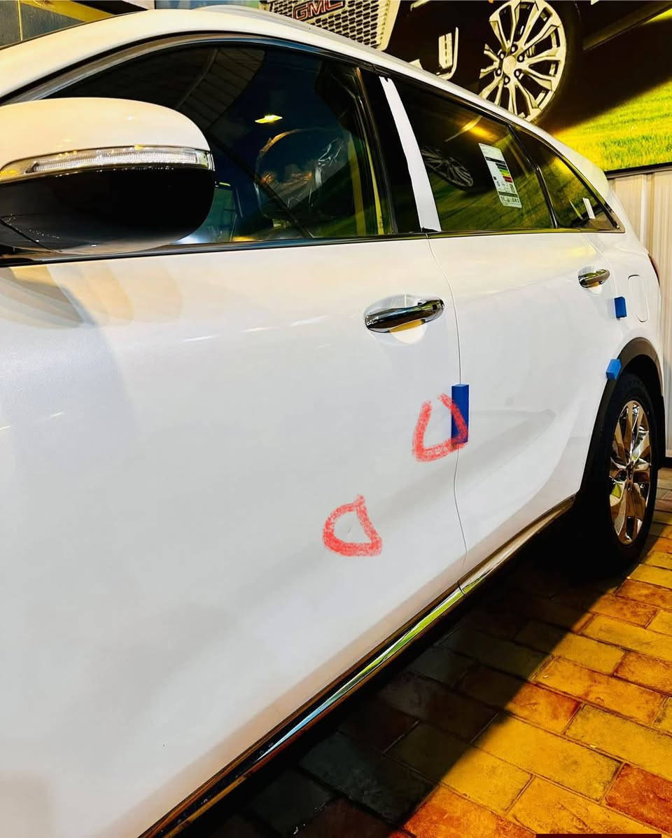 اسلام عليكم السياره بل بصره السياره جديده ومكفوله كير وحرك وبدي ماملعوب بيه على وضع الشركه السعر 252. ورقه اي استفسار 
***********     المكينه 6استندر
