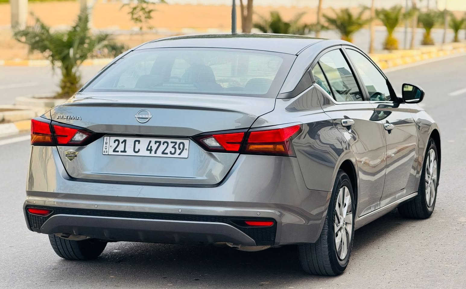 للبيع التيما S
السعر 163 بي مجال بسيط
***********
موديل 2023
كلين بدون صبغ بدون ايرباك 
جاملغ سايق مبدل بلادي شركة 
الون نفطي 
تحكم ستيرن 
تثبيت سرعه 
كاميرا خلفي
ماشي 28 
حجر بلادي 
رادار بلادي
تايرات شركة 
صدر شركة 
لايتات بلادي
رقم سليمانيه تحويل وكاله ثاني يوم 
السونار ورقم الشاصي بلمنشور 
مكان السياره ديالى خانقين
