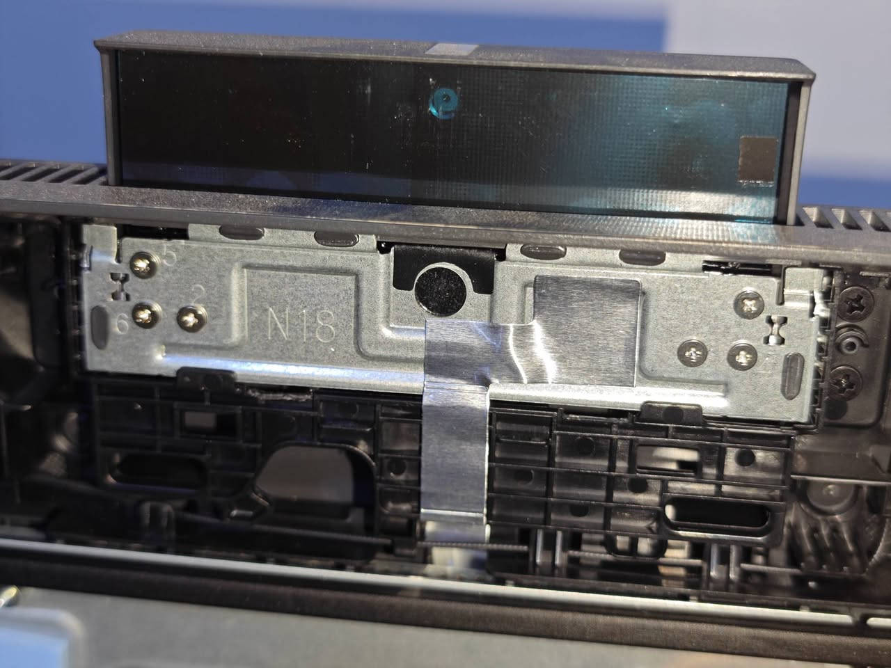 All in one
عاطلة ومفصخة باقي بيهة ذني القطع 
المذر بورد وكارت الوايفاي والمروحة وزوج سماعات وكاميرا 
التفيدة يكتبلنة سعر وبالعافية


**إذا كنت صاحب هذا الإعلان وتريد حذفه لأي سبب، رجاءا أرسل رسالة إلى الدعم الفني**