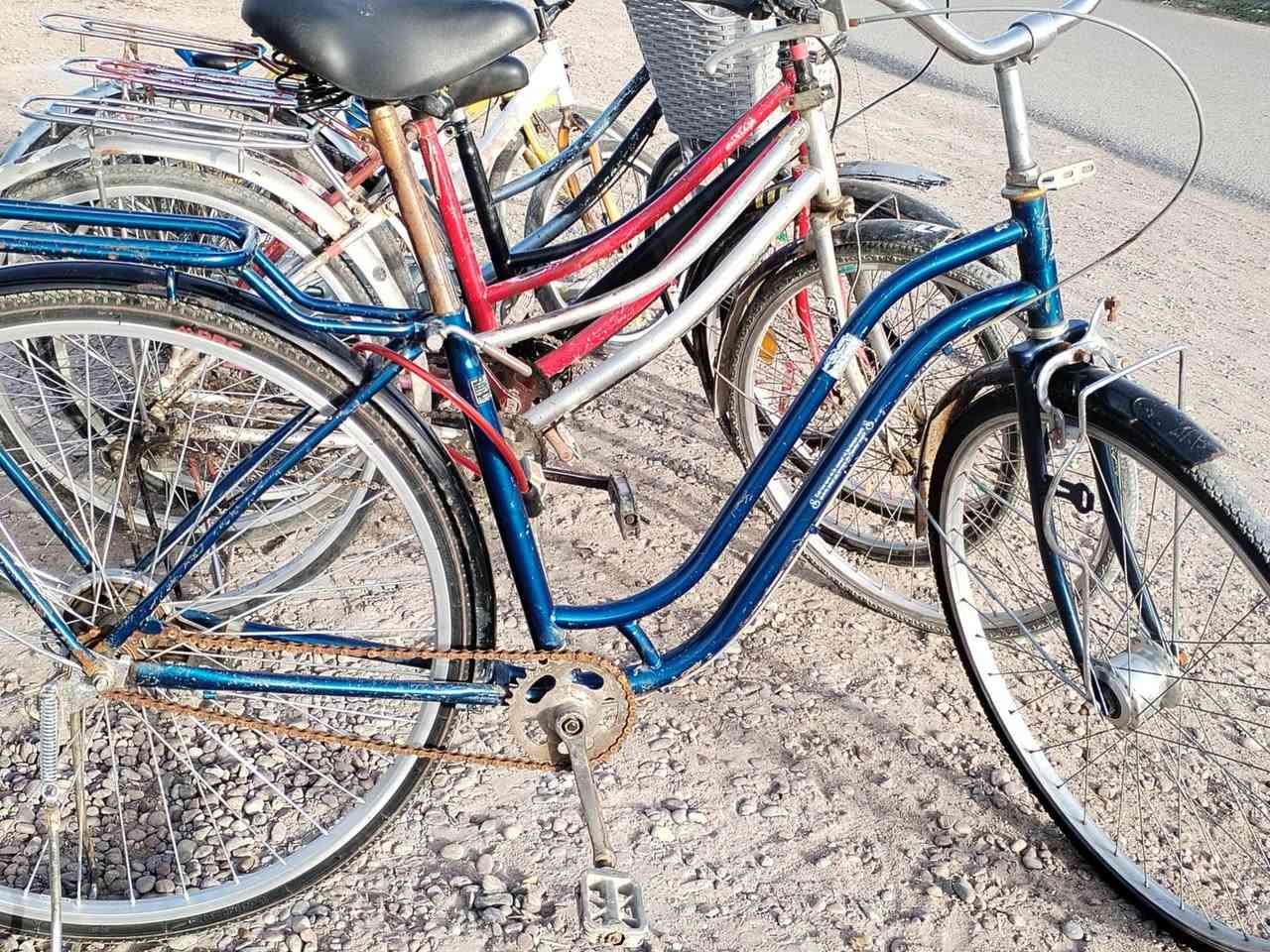 #يتوفر لدينا وجبة بايسكلات مستخدمه نضيفه كافة الاحجام 

الاسعار #تخفيضات من 75 الف الى 15الف 

📌العنوان: ابو سريويل- قرب جامع بشر الحافي


**إذا كنت صاحب هذا الإعلان وتريد حذفه لأي سبب، رجاءا أرسل رسالة إلى الدعم الفني**