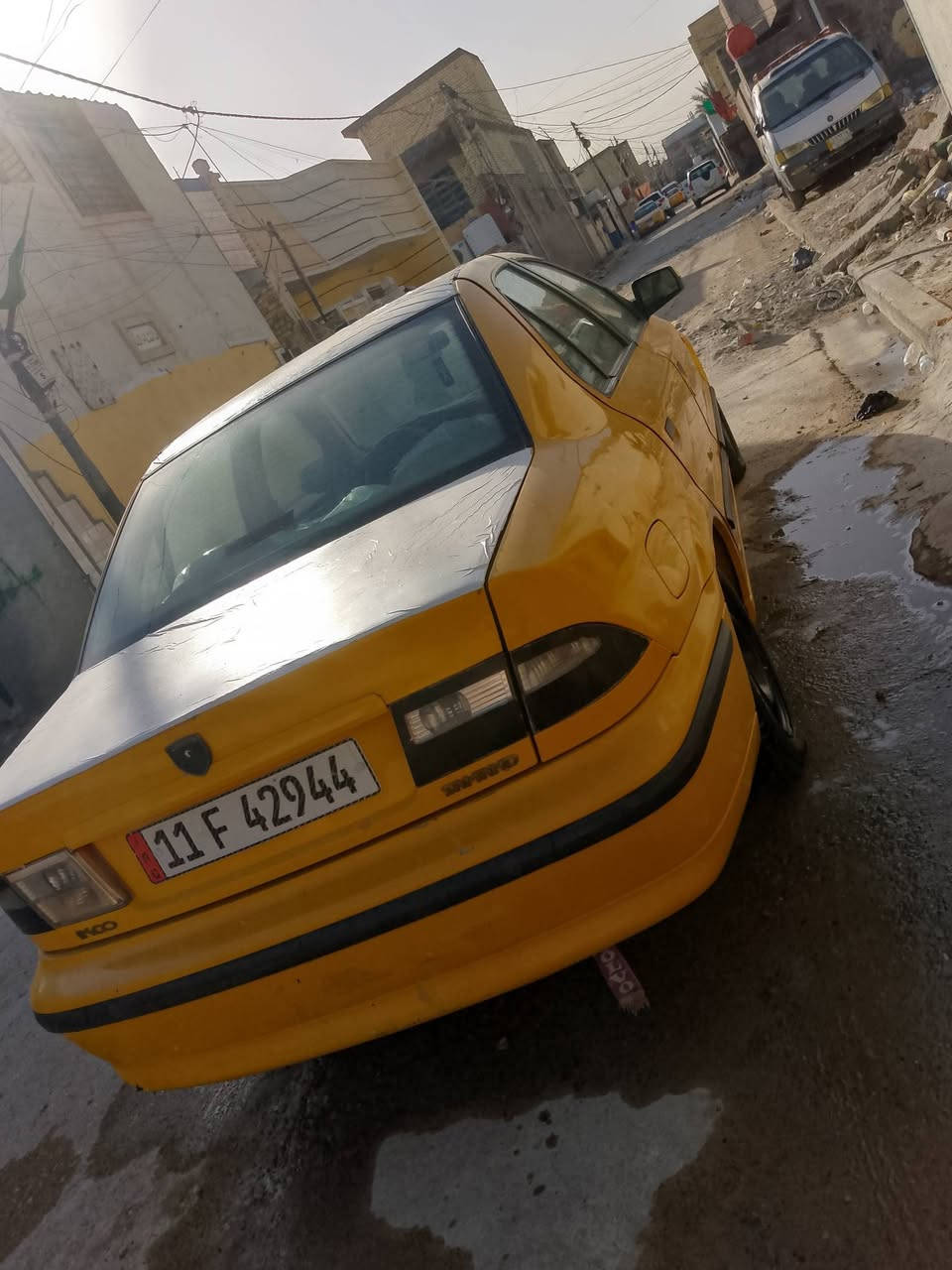 السلام عليكم سياره سمند موديل 12 سياره كفاله مع عده بنيد الطائر سيارة جديده كير ومكينه مكفولات هيئه غرامات كلها مصفره باسمي رقم جديد العنوان بغداد البلديات مامتواجد بالفيس رقم الهاتف ***********
