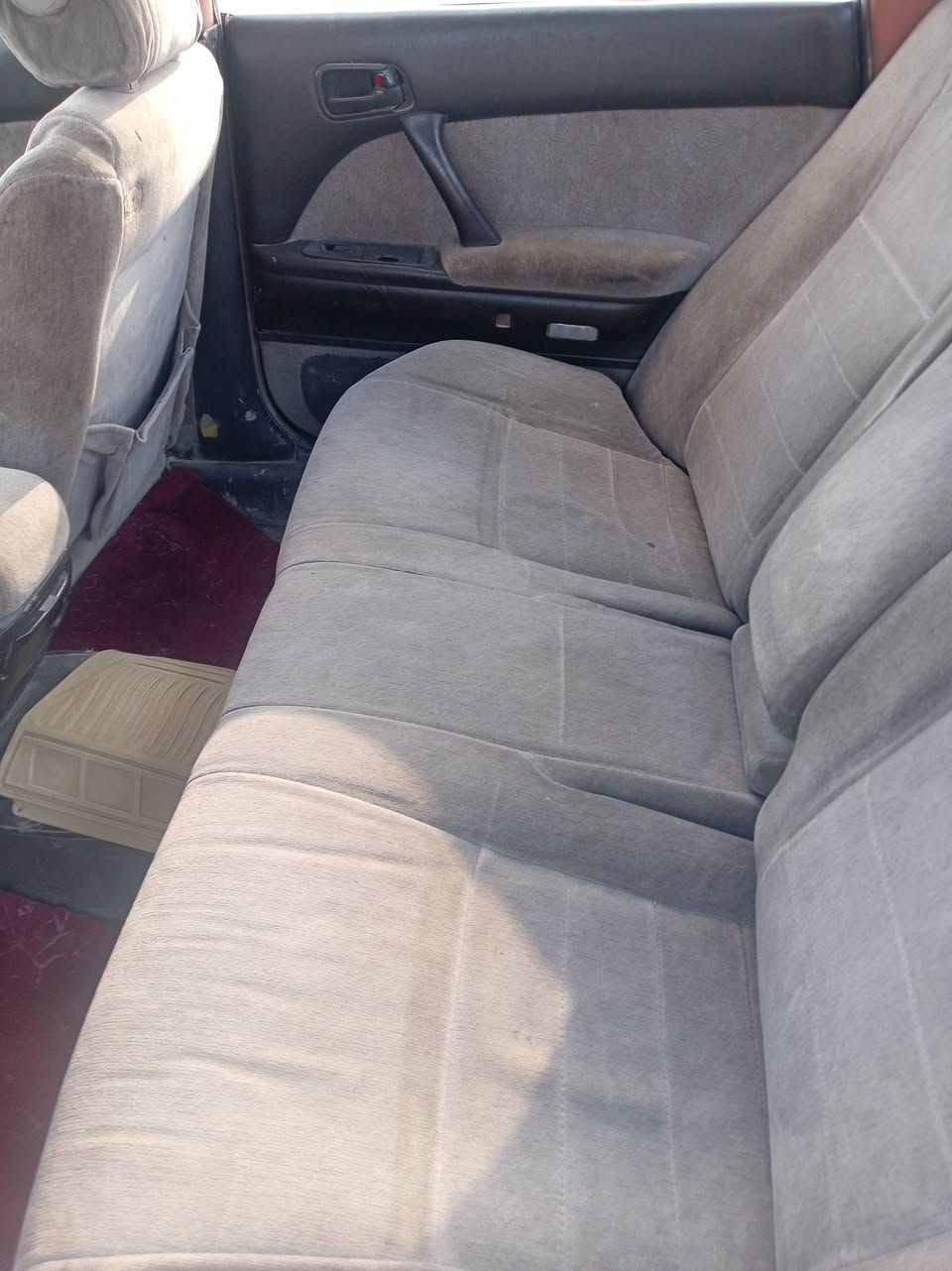 سلام عليكم سياره بطه متصل سياره جديد من قرفه وكربيات مديل ٩٣ سياره كفاله كص ونقل جضه كير ومكينه جديات سنويه ٢٨ رقم بغداد الماني مشروع وطني رقم ***********
