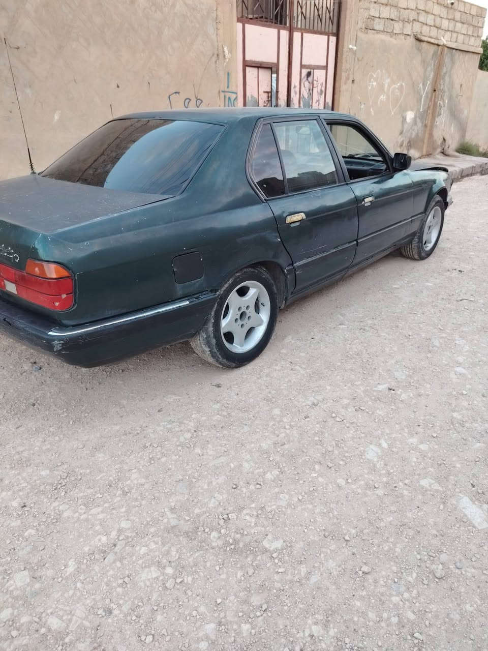 بي ام 735 جاهزه كير محرك صدر داخل نضيف خارجه حلو كهربائيات كله شقاله مسجله ما اندل صاحبه مكفوله بيع سريع 13 ورقه الاتصال ***********
