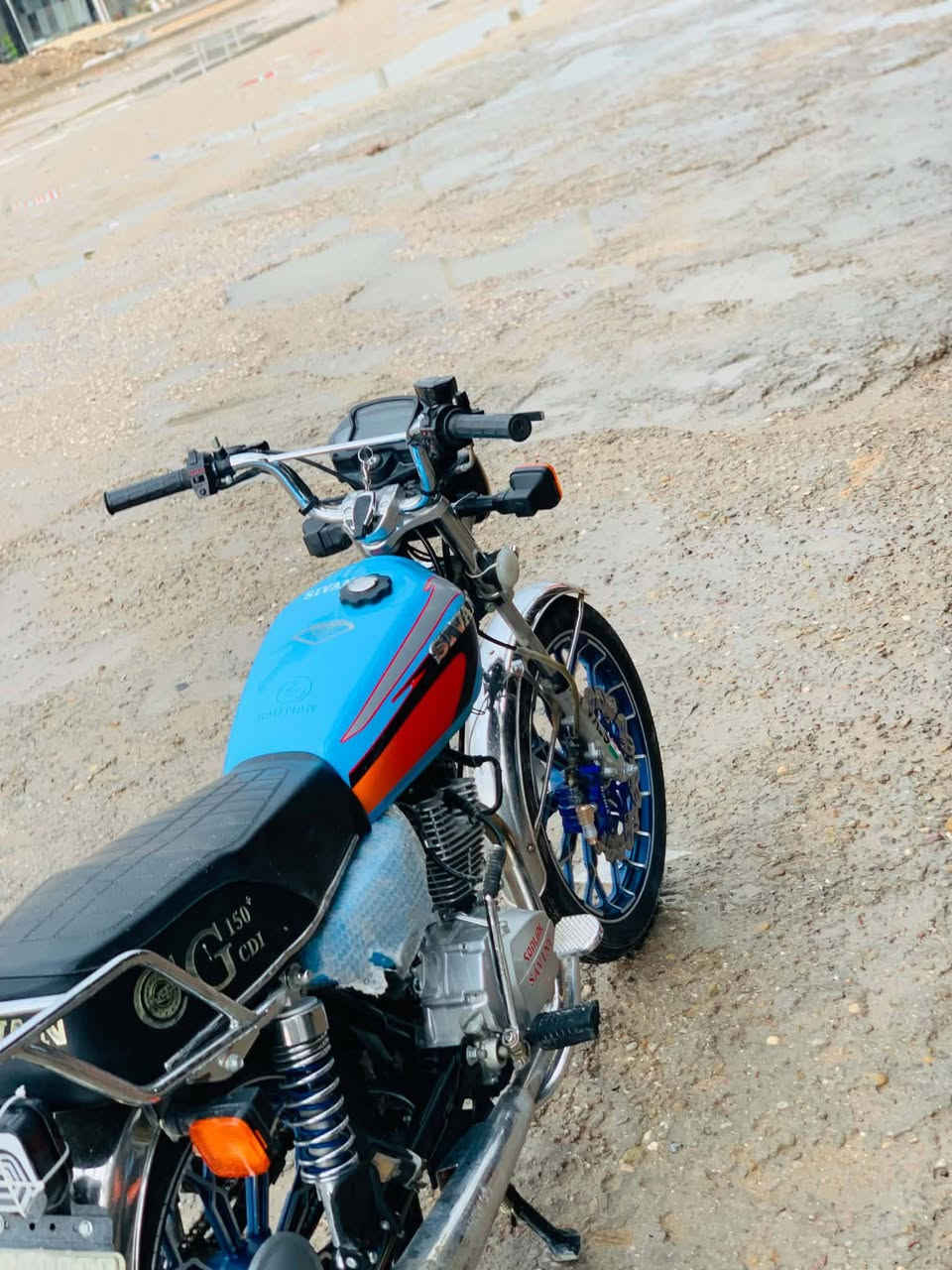 سيفان للبيع مديل 23  اوراق اصولي وكيله العارضي كفاله عامه . نجف كهربائيات كله شغاله سعر 800 وبيه مجال(***********) نجف كوفه
