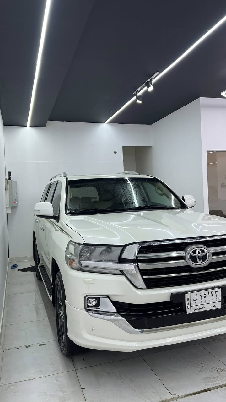 20
ماشي 140
V8
جاملغ وبنيد
مبدلات اصليات 
المكان بصره قبله حي المهندسين 
***********
