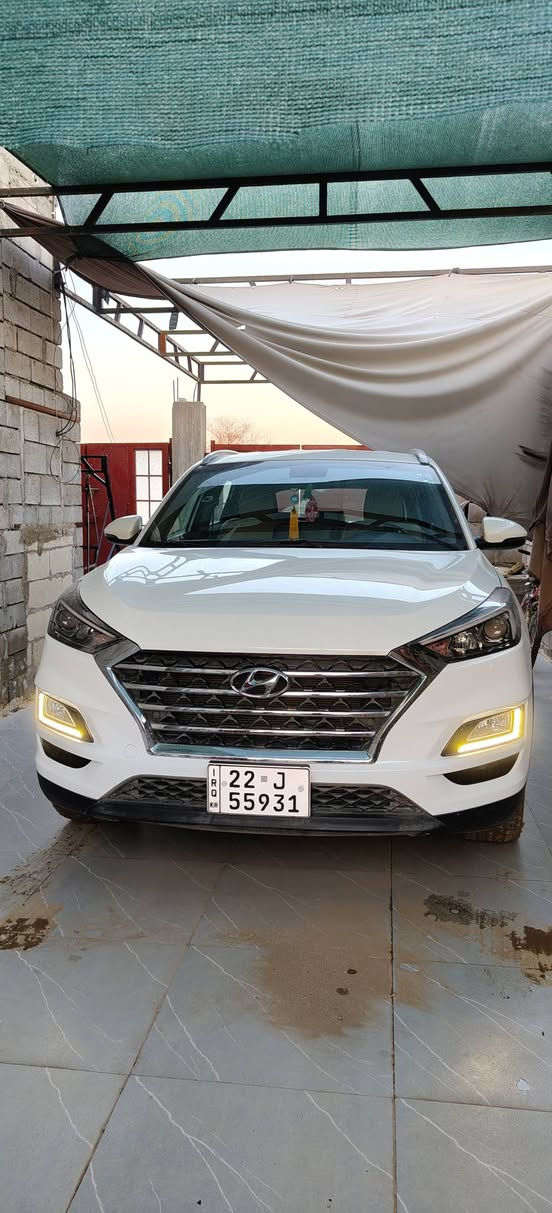 السلام عليكم
توكسون 2020 
كشنات كهربائي 
شاشه  كبير كاميرا خلفيه 
ماشي 25 الف فقط 
سبير ما نازل بعد 
رقم اربيل باسمي كربون بنزين بيها
***********
‏‪0770 564 7780‬‏
سعر 240
السيارة وضع شركة مكفول 
. مكان الموصل القبه قراقوين
