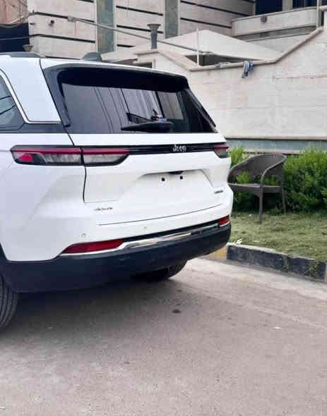 السلام عليكم شباب جيب شيروكي لاريدو 2023
5 خمسه راكب المرغوبه  بدون رقم

المسافه المقطوعه: 3000 ميل
      حجم المحرك : 6 سلندر يعني 3600 بانزين
حاله الايرباك :سليمه بدون ايرباك

حادثه : تخريب بدون ضربه سرقه القطع الخارجيه مكفوله ضربه والصبغ جديده كلش رجاء اقره المنشور قبل لا تدخل دزلي وات ساب ادزلك صوره السياره  كامله تحياتي للجميع 

#مواصفات 
رادارات جانبيه
حساسات خلفيه
رادار امامي تحديد مسار
المقاعد كهرباء تدفئه 
استيرن تدفئه
شاشه كبيره
كأمره دواره
معروفه مواصفاته
مـٌـيحـتاج اذكرهن

 💰السعر : 290 وبيه مجال تحياتي للجميع

العنوان : بغداد الزعفرانيه 

رقمي ☎️ *********** بيه وات ساب
تريد صور الحادث راسلني وات ساب بغداد
