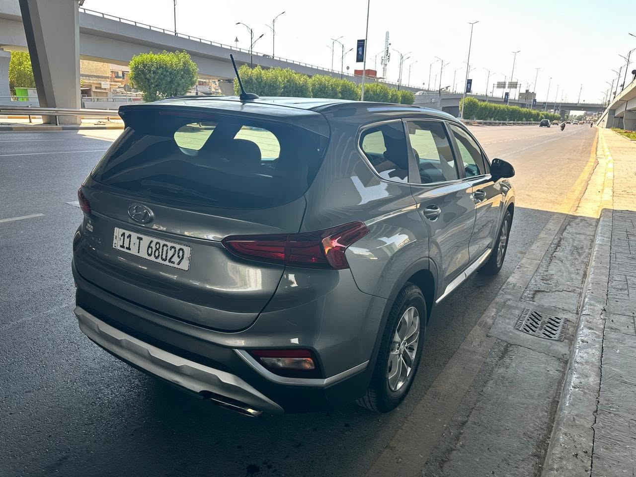 السلام عليكم 
للبيع او مراوس حسب القناعه
هيونداي سنتافي
موديل 19
محرك 2500cc المرغوب
سياره جاهزه وجديده 
وارد امريكي بيه الدعاميه وربع البنيد صبغ فقط
بدون دواخل 
السياره مابيه اي نقوصات
ماشيه 65 مايل
ولابرغي بيه مفتوح
جاهززه رقم بغداد 
تحويل مباشر 
مواصفات السنتافي المعروفه
السعر ب188$ وبيه مجال بسيط 
واي استفسار اني حاضر 

***********

***********

( محمد الصعب )
