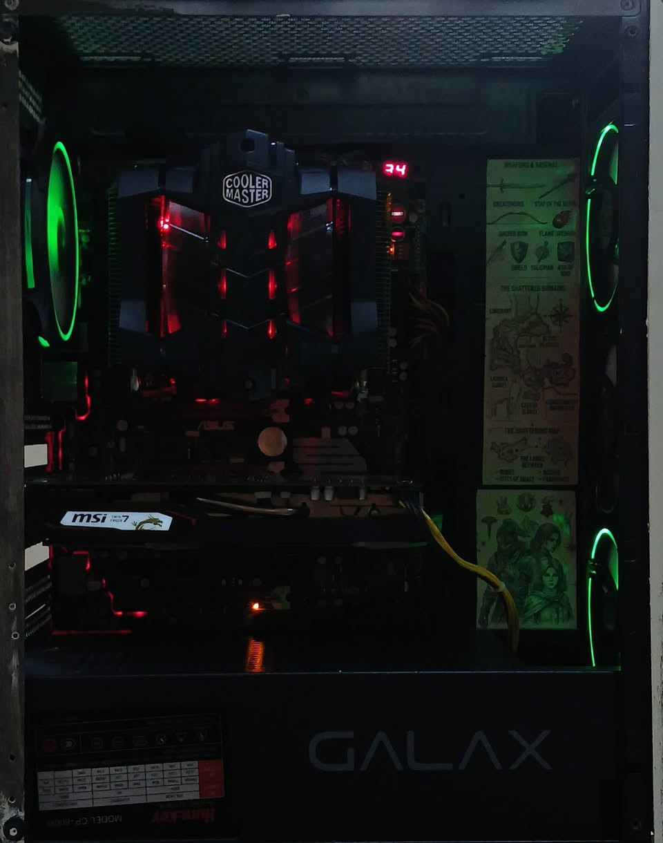 مكاني بغداد الدورة رقمي ***********
سعر ٣٧٥ بيهة مجال بسيط 
I7 4820k
M.b z89 Asus republic of gamer
Gtx 1650 super msi gaming x 
Ram Haypr x 24g 
Ssd 500g 
Cooler master v8 gts 
Case galax full tower 
Psu 600w
