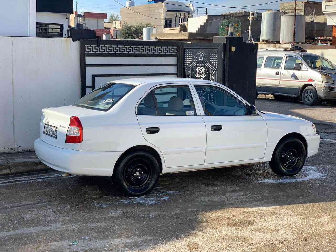 سلامً عليكم فيرنا موديل 2010
بي صبغ ربع بونيد كير محرك شرط 
سيار جاهز مابي مصرف سعره 75
اخوان لا تراسلني مكلفه بل نشر 
خابر صاحب سيار عنوان كركوك 
*********** كركوك, العراق
