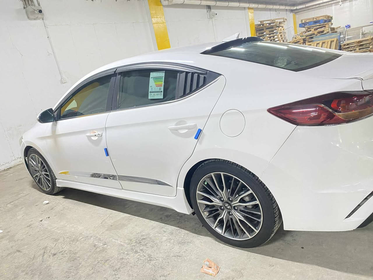 النترا 2018 سبورت 
وارد امريكي  
محرك ١٦٠٠ تيربو 
كير عادي واوتو 7 نمر 
اكزوز رياضي بلادي
مواصفات ١/١ :
بصمة تشغيل وبيبان وصندوك 
كشنات حضن جلد مختومه sport 
تدفئة كشنات 
دشبول كاربون فايبر 
سلايد روف
لايت زينون  
بك لايت لد بلادي 
ويل كب ١٨ كروم بلادي 
مرآة تعتيم ذاتي 
اشاير بلمري 
رادار نقطة عمياء 
تحكمات ستيرن 

ستيرن حرف D 
شفتات بلستيرن 
رقم اربيل 
ماشيه ميل 106
وارد امريكي

***********
