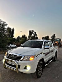 هايلوكس • ٢٠١٣ • ١٨٠٠٠٠ كم