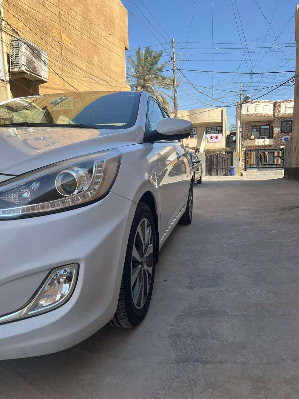من رخصه الادمن المحترم
السلام عليكم 
اكسنت  موديل 2018 بلو
فول مواصفات (سلايد-اربع دسك امامي خلفي -إشاره بالمري - لد وعدسه بالماصده )
السياره مكفوله كفاله عامه من الصبغ بيها شخط ومكحل في باب عكس السايق ورصعتين خفيفات اثر حصو
مكينه وكير مكفولات كفاله عامه 
تبريد تدفىء شغال 
ماشيه ٧١ الف
باسمي السياره. رقم بغداد الدولي الجديد
السياره على يد وحده 
للبيع ١٢٨$ ورقه بيها مجال قليل حق الجيه
عنواني (بغداد -الوزيريه - شارع المغرب  )
للاستفسار ***********
