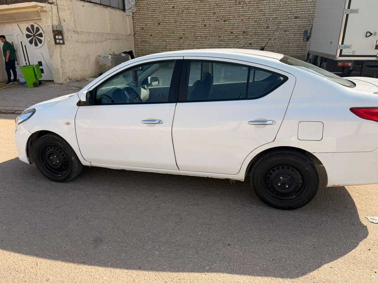 للبيع نيسان صني مديل21 بيهه باردات ونص جاملغ كدام صيغ مكينه كير كفاله حداديه  جديده صار اقل  شهر مسويهه تخم تاير  تبريد ثلج باسم شركه  ***********  السعر 98
