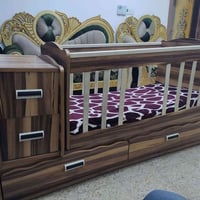 بيع سرير اطفال لحد عمر 5 سنوات يحتوي على مجرات الاستفسار الاتصال 07831...