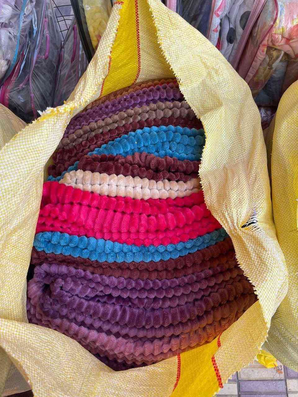 جماعه انا عندي 100 دستة من الدفايه  والحافظات دي و خامه تحفففه وببيعها بسعر الجملة من اول قطعه. اسعار المصنع لا تقبل المنافسة وعندى عروض كتيييرسعر المصنع يفرق اكيد وانت اولى بالفرق


**إذا كنت صاحب هذا الإعلان وتريد حذفه لأي سبب، رجاءا أرسل رسالة إلى الدعم الفني**