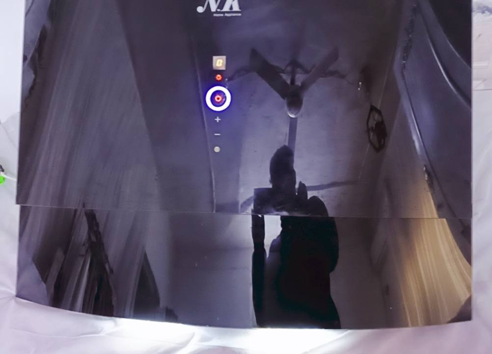 ساحبه كهربائي لمس للبيع كامل المواصفات اي خلل او نقص مابيه جديده المكان بغداد حي  ***********
