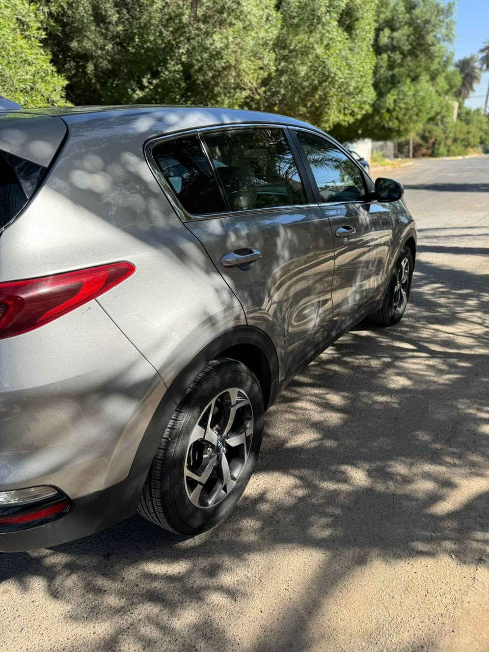 السلام عليكم ،،
سيارة سبورتج موديل ٢٠٢١ وارد أمريكي ضرره سرقة تاير فقط ،،

سيارة بسمي + سنويه ٢٠٢٨ + هزة ٢٠٢٦ + رقم انكليزي الجديد + 

ماشيه أقل من 43 ألف
مكينة ٢٤٠٠ جي تي اي 

سونار موجود 🔎📃

العنوان بغداد / حي القاهرة قرب بانزين خانه

رقم (***********)

سعر ١٧ ونص
