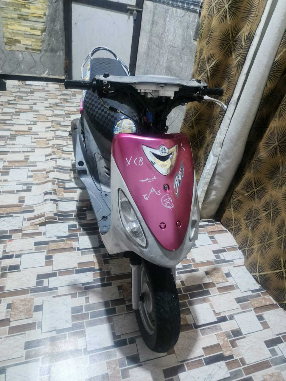 سلام عليكم شباب ماكس قجمه✨ البيع ما متعوبه حلوه لمكينه مفتوحه مدل بيه ربل ولف. كلشي شغال كفراته كامله ✨سعره 650.وبيه مجال قليل.✨ بكاني البصره كرمت علي رقم ***********🫴🏾
