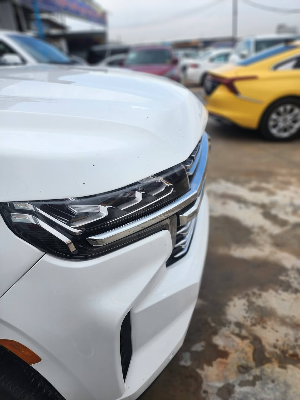 تاهو 2023 وارد دخول جديد ماشية 13 الف فقط السيارة زيرو رقم بغداد مميز بيها جاملغ وبنيد مبدلات وكالة 
***********
