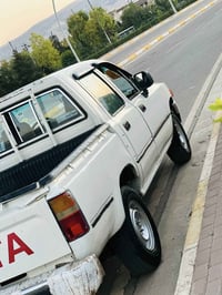 بيكاب تويوتا • ١٩٩٣ • تواير جديدة