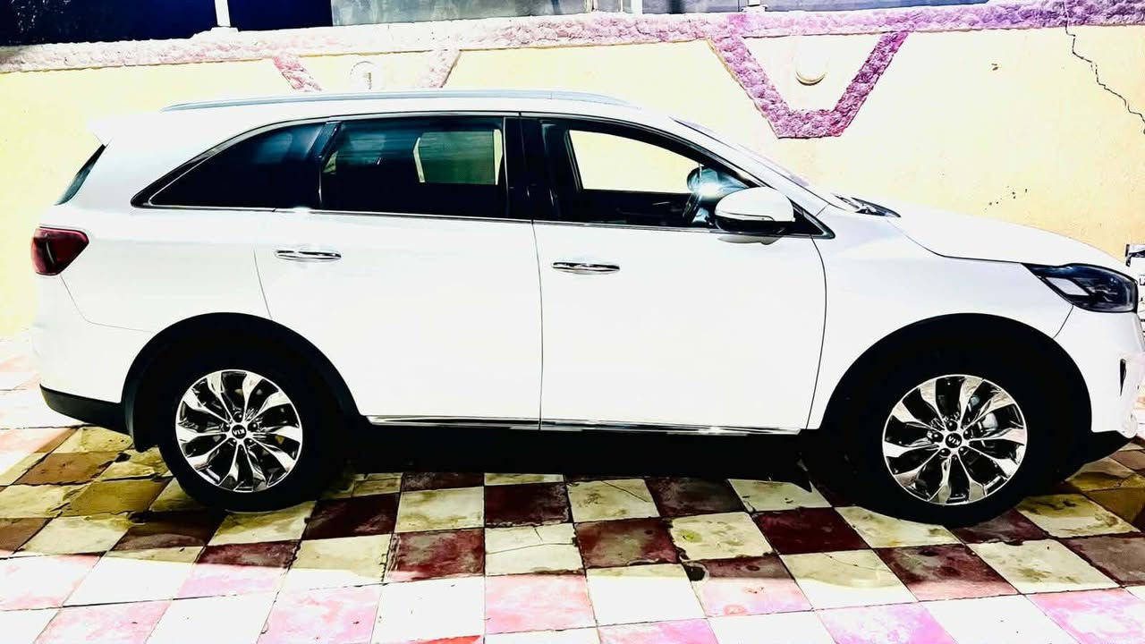 سورنتو 2020 خليجي رقم بغداد مكفوله من الصبغ والتبديل بيها صبغ دعاميه وبارد بالبنيد اصبعين فقط والباقي مكفول مكانها بابل السعر 255  وبيها مجال ***********
