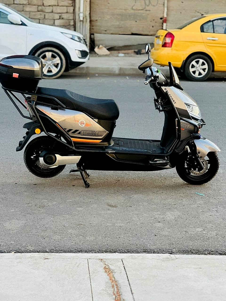 ماطور شحن للبيع شركة ياديه YADYA
مستخدم اقل من شهر

٦ بطاريات تايلج اصلي

ملف 2000 حقيقي

سرعه ٨٦ 

ماطور مابي جلخ

السعر 850 وبي مجال

للاستفسار عل خاص والرقم

*********** بي واتساب
