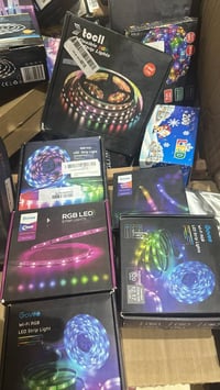 نشرات ضوئية • ٦٥ قطعة