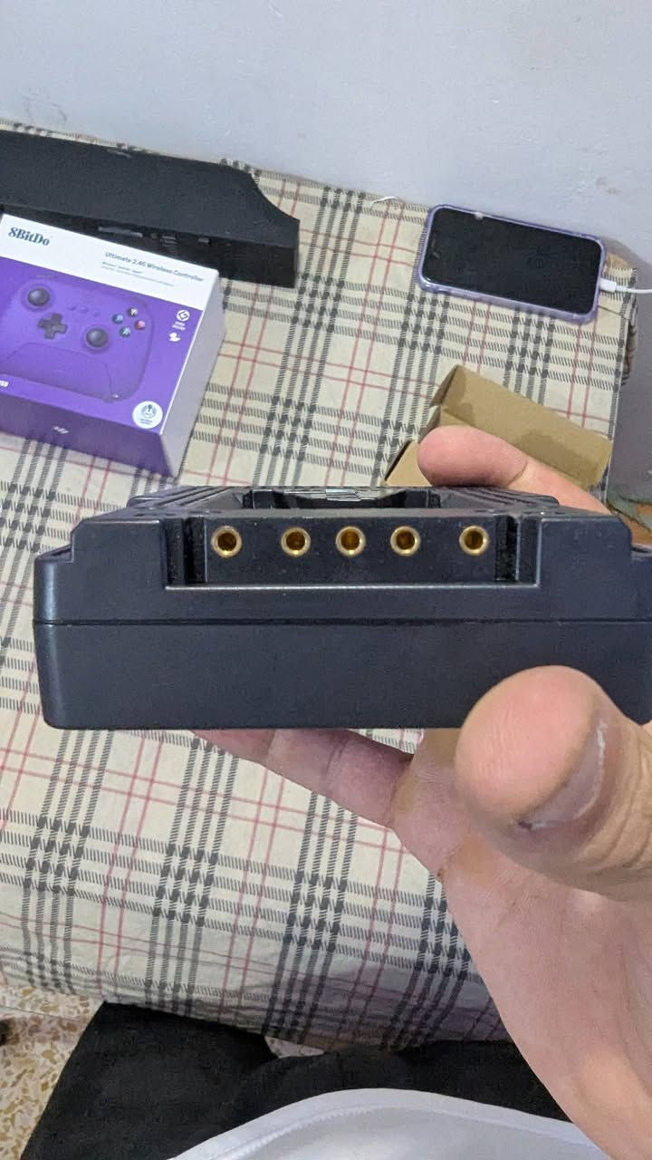 محول بطارية مزدوج من النوع NP-F إلى V-Lock، مصمم لاستخدام بطاريات Sony NP-F970، F750، أو F550 لتشغيل معدات الفيديو.


**إذا كنت صاحب هذا الإعلان وتريد حذفه لأي سبب، رجاءا أرسل رسالة إلى الدعم الفني**
