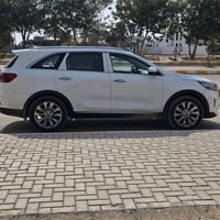 سورنتو ٢٠٢٠ • ٦ سلندر • ٧ راكب