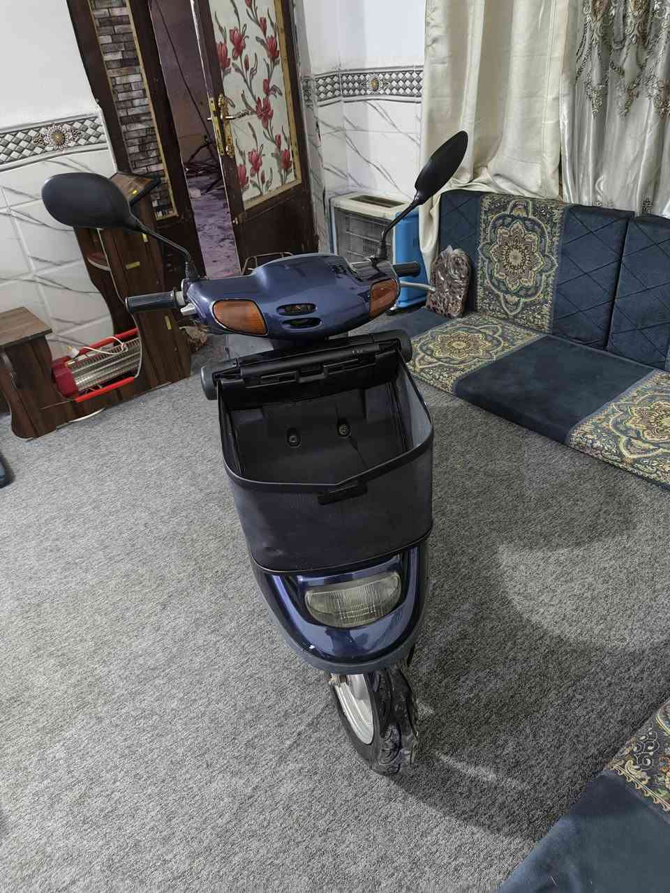 درجة منغولي سلف هندر كهربائيات كاملة مكينة جديدة شاصي مكفول سعر ٣٠٠بيهة مجال ***********
