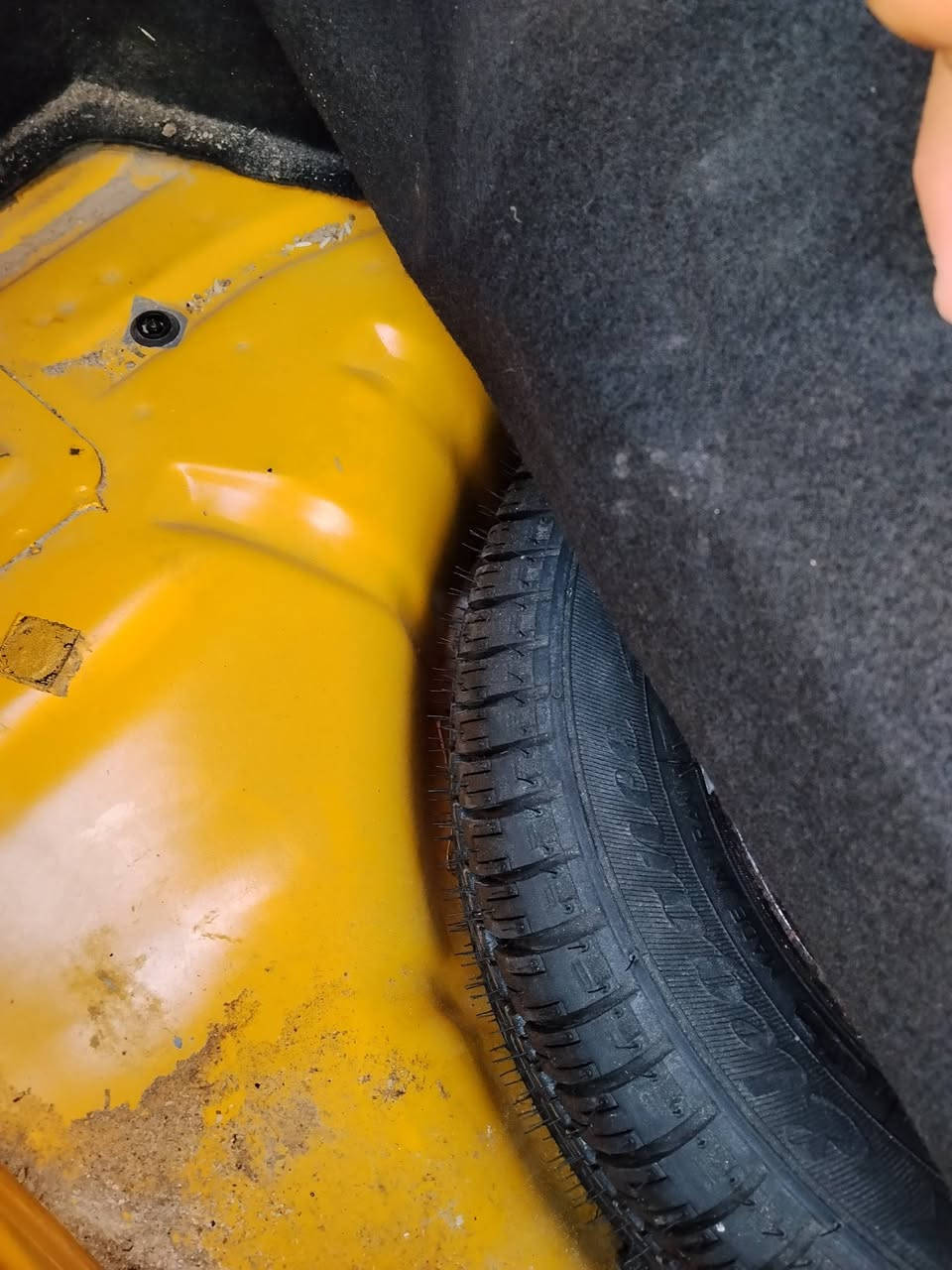 سلام عليكم سايبه البيع استلم شركه ماشيه 41 الف حقيقي
السياره بسمي سياره ما مشتقله تكسي تخم تأير بس بيه صبق شويه يم المازده من عده صبق كفاله عامه ***********
